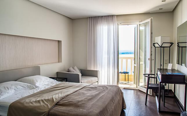 Hébergement (hôtel apparthotel résidence, villa